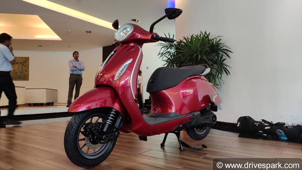 இப்போது சென்னை வாசிகளும் Bajaj Chetak இ-ஸ்கூட்டரை புக் செய்யலாம்... ரொம்ப நாள் காத்திருப்பிற்கு முற்று புள்ளி!!