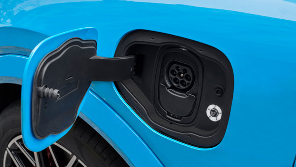 நாட்டை விட்டு வெளியேறிய Ford... சோகம் வேண்டாம் நம்ம ஆளுங்களுக்கு பிடித்த கார் விரைவில் அறிமுகமாகிறது!
