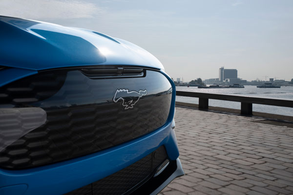 நாட்டை விட்டு வெளியேறிய Ford... சோகம் வேண்டாம் நம்ம ஆளுங்களுக்கு பிடித்த கார் விரைவில் அறிமுகமாகிறது!