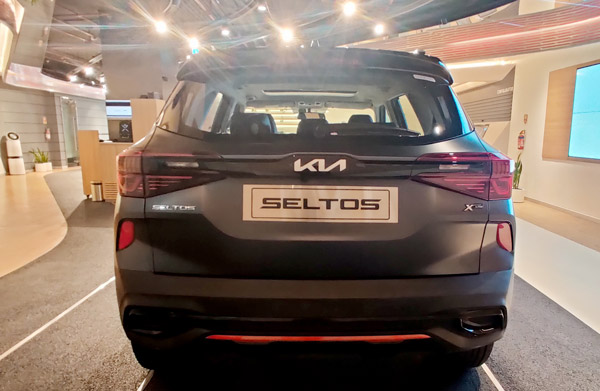 புதிய Kia Seltos X Line இந்தியாவில் விற்பனைக்கு அறிமுகம்!! விலை & சிறப்பம்சங்கள்- முழு விபரம்!