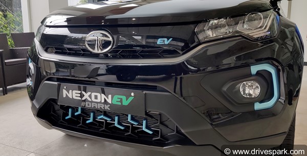 இவ்ளோ தரமானதா இருந்தா யாருதான் வாங்காம இருப்பா... 226 Tata Nexon EV காரை ஆர்டர் செய்த கொல்கத்தா காவல்துறை!