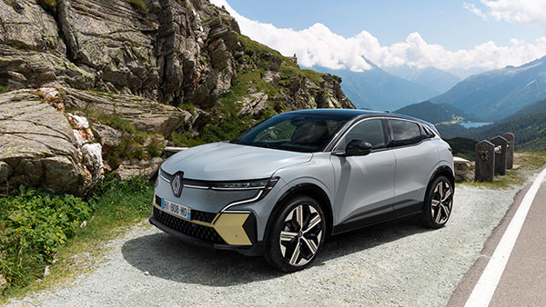 புதிய Renault Megane E-Tech வெளியீடு... இந்த மின்சார காரோட பயண தூரம் எவ்ளோ தெரிஞ்சா உடனே வாங்க ஆசைப்படுவீங்க!