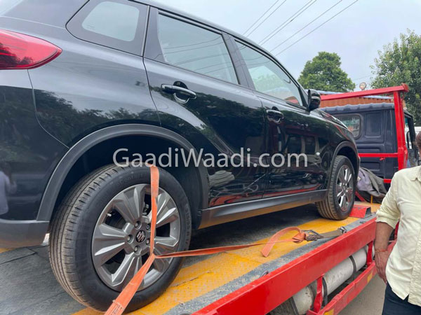 இந்தியாவில் காட்சிதந்த நடுத்தர-அளவு சுஸுகி விட்டாரா எஸ்யூவி கார்!! 2022ல் உலகளவில் வெளியீடு?