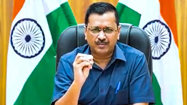 டெல்லியில் மீண்டும் தலைத்தூக்கும் காற்று மாசுப்பாடு!! பொது போக்குவரத்தை மக்கள் பயன்படுத்த முதல்வர் வேண்டுகோள்!