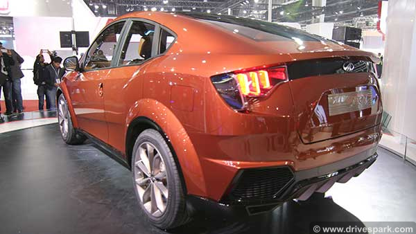 210 எச்பி திறன் கொண்ட டீசல் எஞ்ஜினை பெறும் Mahindra XUV900! ஆஹா இப்பவே எதிர்பார்ப்பு எகிறுதே!