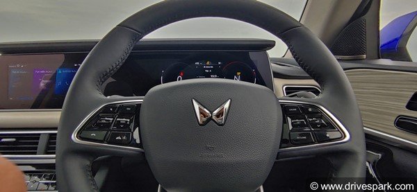 210 எச்பி திறன் கொண்ட டீசல் எஞ்ஜினை பெறும் Mahindra XUV900! ஆஹா இப்பவே எதிர்பார்ப்பு எகிறுதே!
