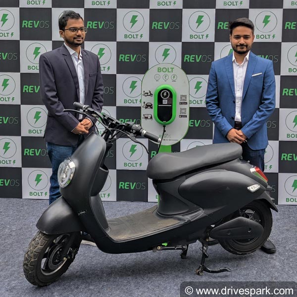 இந்தியாவின் மிக பெரிய எலக்ட்ரிக் சார்ஜிங் நெட்வொர்க், ரெவோஸ் போல்ட்!! வெறும் ரூ.1 இல் வாங்கலாம்!