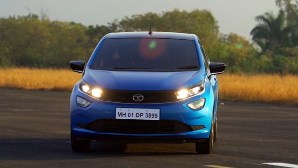 அதிகம் விற்பனையாகும் Tata கார் என்ற பெருமையை பெற்ற Nexon... காரணம் தெரிஞ்சா நீங்களும் வாங்க ஆசைப்படுவீங்க!