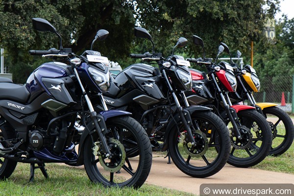 125சிசி பைக்குகளில் எதை தேர்வு செய்யலாம்? புதிய டிவிஎஸ் ரைடர் vs பஜாஜ் பல்சர் 125!!