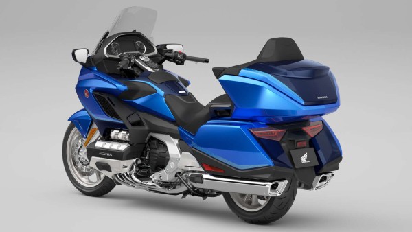 ஹோண்டா கோல்டு விங் பைக்கிற்கு புதியதாக இப்படிப்பட்ட நிறத்தேர்வுகளா!! அடுத்த ஆண்டில் அறிமுகம்!