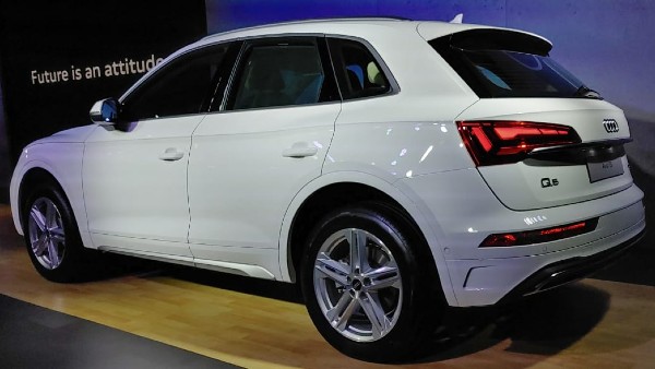 புதுசா நிறைய அம்சங்கள் கொடுத்திருக்காங்க! புதுப்பிக்கப்பட்ட Audi Q5 கார் விற்பனைக்கு அறிமுகம்!
