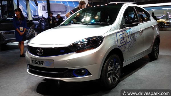 Tata-வின் மலிவு விலை மின்சார கார்களை வாங்கணும்னா 6 மாசங்கள் காத்திருக்கணுமாம்... இவ்ளோ எதுக்குங்க?