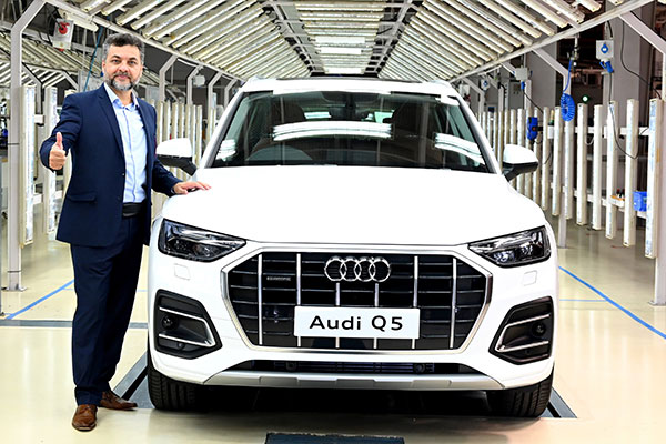 என்னங்க இப்படி பண்ணீட்டாங்க! நேத்து அறிமுகமான Audi Q5 இப்போ விற்பனைக்கு இல்ல! இதுக்கு நம்ம ஆளுங்கதான் காரணம்!