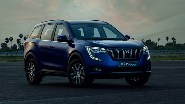 Mahindra XUV700 காரின் தானியங்கி பிரேக்கிங் திறன் எப்படி செயல்படுகிறது? உங்களையும், பாதசாரிகளையும் பாதுகாக்கும்!