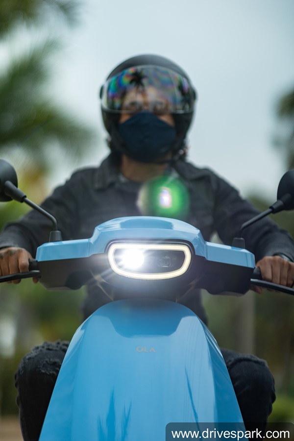வாடிக்கையாளர்களின் எதிர்பார்ப்புகளை பூர்த்தி செய்கிறதா ஓலா எஸ்1 ப்ரோ எலெக்ட்ரிக் ஸ்கூட்டர்? ரிவியூ!