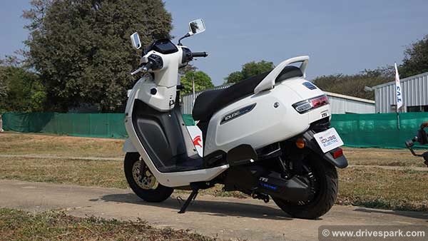 தமிழகத்தில் 1200 கோடி ரூபாய் முதலீடு செய்யும் டிவிஎஸ்... முதலமைச்சர் ஸ்டாலின் முன்னிலையில் கையெழுத்தான புதிய ஒப்பந்தம்!