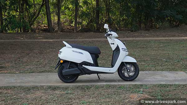 தமிழகத்தில் 1200 கோடி ரூபாய் முதலீடு செய்யும் டிவிஎஸ்... முதலமைச்சர் ஸ்டாலின் முன்னிலையில் கையெழுத்தான புதிய ஒப்பந்தம்!