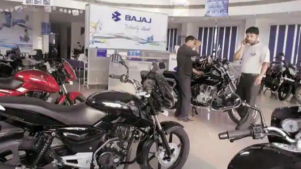 2021 நவம்பரில், பஜாஜ் 2-வீலர்ஸின் உள்நாட்டு விற்பனை 23% குறைவு!! ஆனால் விறுவிறுப்பாக கமர்ஷியல் வாகன விற்பனை!