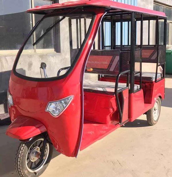 12 எலெக்ட்ரிக் டூ-வீலர்கள்... 8 இ-ஆட்டோக்கள்... பெரும் திட்டத்துடன் நாட்டில் களமிறங்கும் இந்திய நிறுவனம்!