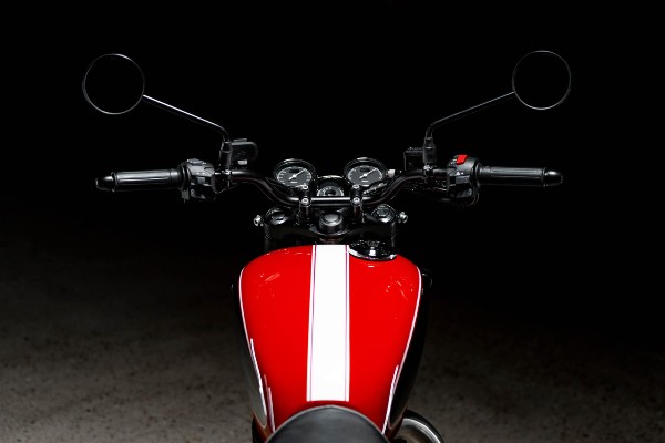 சூப்பரா இருக்குங்க... BSA Goldstar 650 பைக்கை வெளியீடு செஞ்சிட்டாங்க... இப்பவே இத வாங்கணும் போலிருக்கு!