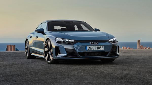 விலை உயர்ந்த Audi மின்சார கார்களில் காட்சி தந்த விராட் கோலி... இந்த கார்கள் இப்போதான் விற்பனைக்கு வந்துச்சு!