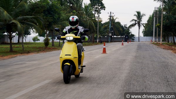 ஓலா எஸ்1 எலெக்ட்ரிக் ஸ்கூட்டர் உற்பத்தி நிறுத்தி வைப்பு: வாடிக்கையாளர்களுக்கு மாற்று வழி அறிவிப்பு