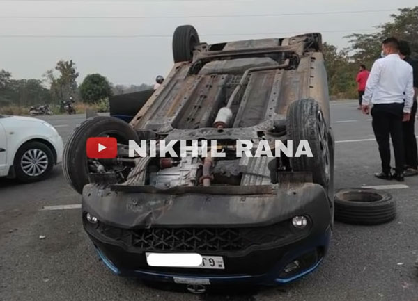 பலமுறை உருண்டு தலைகீழாக கவிழ்ந்த டாடா கார்... தூசியை தட்டி விட்டு அசால்டாக வந்த பயணிகள்... வேற லெவல் சம்பவம்!