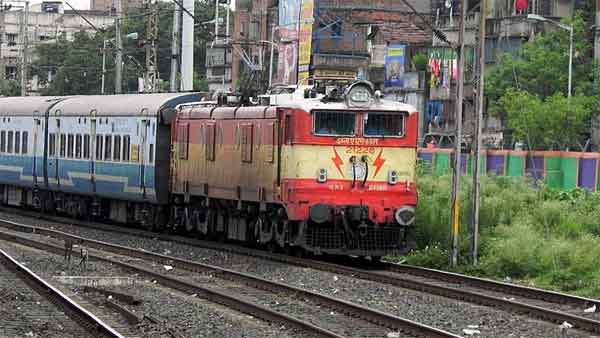 ரேட் கம்மியா இருந்தாலும் ரயில்வே தண்டவாளத்திற்கு பக்கத்துல இடம், வீடு வாங்க கூடாது... இவ்ளோ பிரச்னைகள் வருமா?
