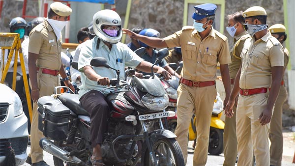 டூவீலரில் பின்னால் அமர்பவருக்கும் ஹெல்மெட் கட்டாயம்! சென்னையில் 12 நாட்களில் வசூலான அபராதம் எவ்வளவு தெரியுமா?