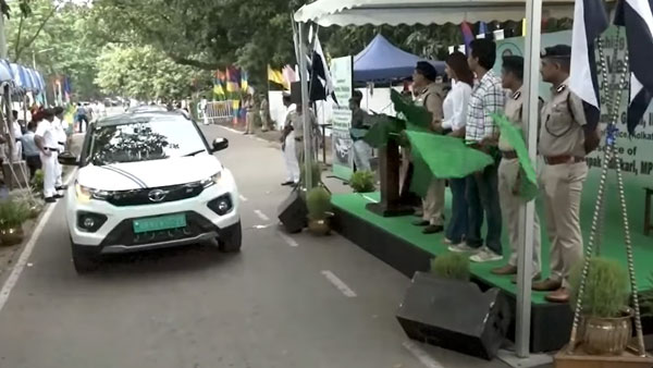டாடாவோட தயாரிப்புனா சும்மாவா! தமிழகத்தை போல் டாடா மின்சார கார்களை அதிக எண்ணிக்கையில் வாங்கிய மாநிலம்!