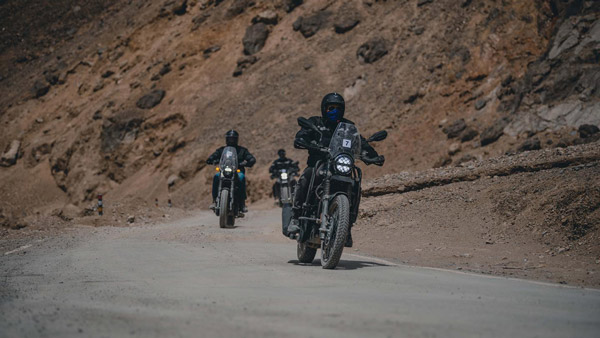 குறிப்பிட்ட இந்த ஊருக்கு போறவங்களுக்கு சர்வீஸ் இலவசம்... பிரபல டூ-வீலர் நிறுவனம் அறிவிப்பு! அட இந்த ஊரா இப்பவே கிளம்பிட்றோம்!