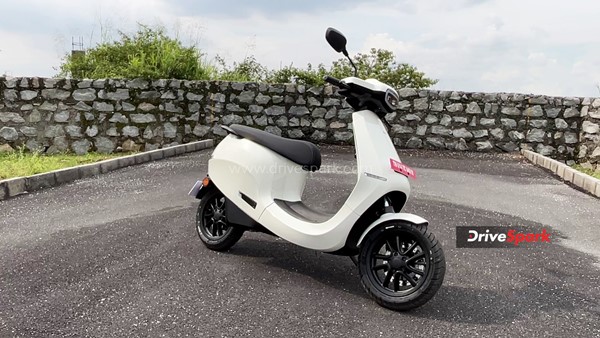 ஓலா எலெக்ட்ரிக் ஸ்கூட்டரில் இப்படி ஒரு அப்டேட்டா? வேற லெவலுக்கு மாறிருச்சு . . . உடனே வாங்கணும் போல தோணுது !