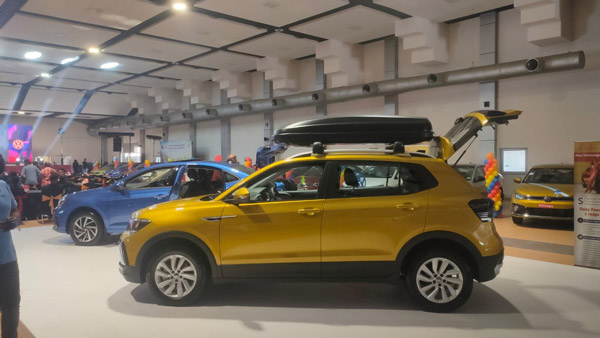 ஒரே நாளில் டெலிவரி கொடுக்கப்பட்ட 150 கார்கள்... எந்த நிறுவனத்தோட கார் தெரிஞ்சா ரொம்ப ஆச்சரியப்படுவீங்க!