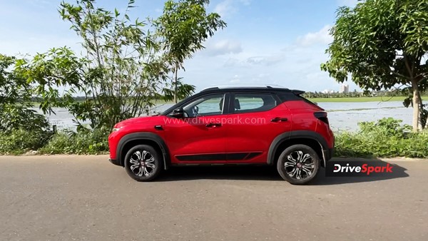 புதிய ஸ்டைல் அப்டேட்களை பெற்ற ரெனால்ட் கைகர் கார் எப்படி இருக்கிறது ? - ரிவியூ