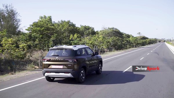மாற்றங்களுடன் களமிறங்கிய புதிய மாருதி சுஸூகி பிரெஸ்ஸா எப்படி இருக்கு?