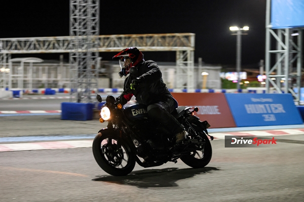 Low-cost Royal Enfield Hunter 350 Bike to Attract Youth - Review