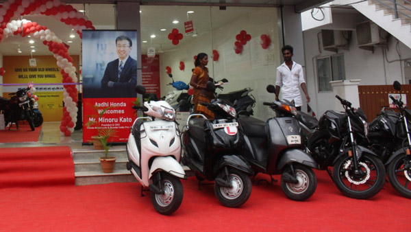 ஏமாந்துறாதீங்க... செகண்ட்-ஹேண்டில் 2-வீலரை வாங்கும்முன் இத்தனை விஷயங்களை கவனிக்கனும்!!