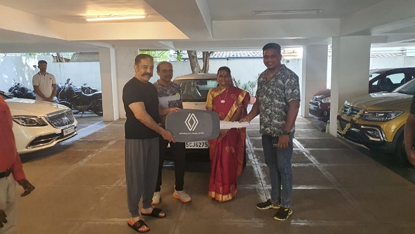 இப்போவே சம்பவம் செய்ய ஆரம்பிச்சுட்டாரு உலக நாயகன்... ஜிம் டிரெயினருக்கு பரிசளித்த கார் இவ்ளோ பாதுகாப்பானதா!..