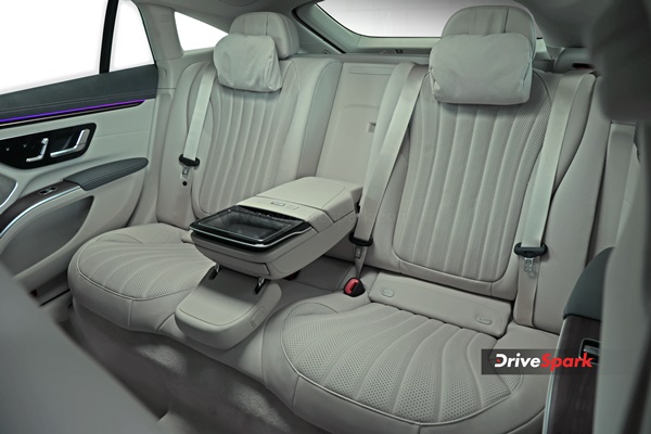 Mercedes EQS 580 in Tamil : reviewசிங்கிள் சார்ஜில் அசால்டா சென்னை - கன்னியாகுமரி போலாம்... மெர்சிடீஸ் இக்யூஎஸ் 580 கார் ரிவியூ 16 சிங்கிள் சார்ஜில் அசால்டா சென்னை - கன்னியாகுமரி போலாம் . . . மெர்சிடீஸ் இக்யூஎஸ் 580 கார் ரிவியூ . . .