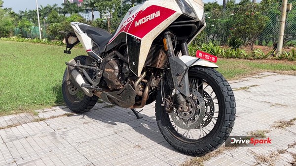 No one has heard of such a bike... But the bike is clean. . . - Moto Morini X-Cap 650X Review. . .