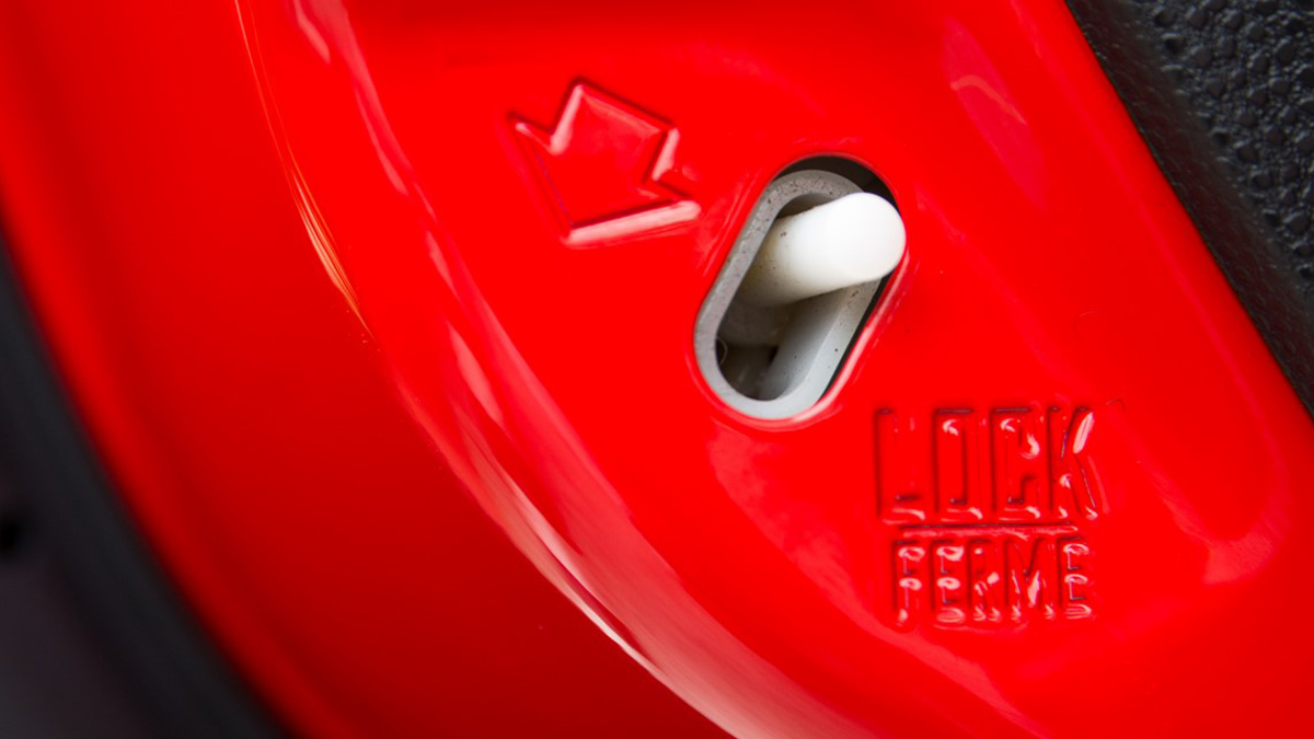 Child Lock Button in Car Door இது எதுக்கு குடுத்துருக்காங்க தெரியுமா