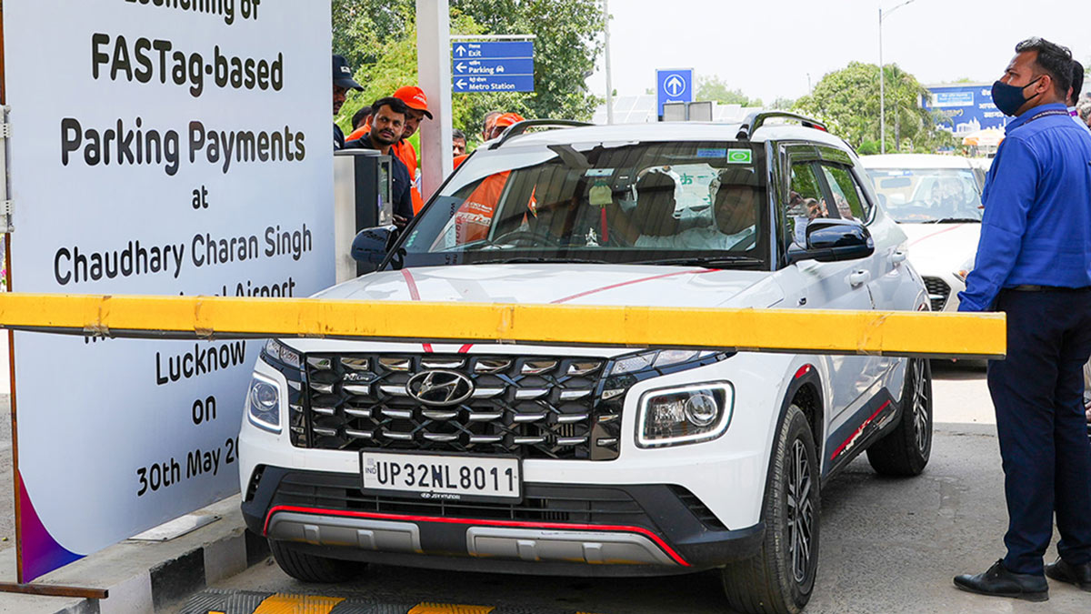 FASTag Parking in lucknow airport பார்க்கிங் பண்ண தலைவலியில்ல