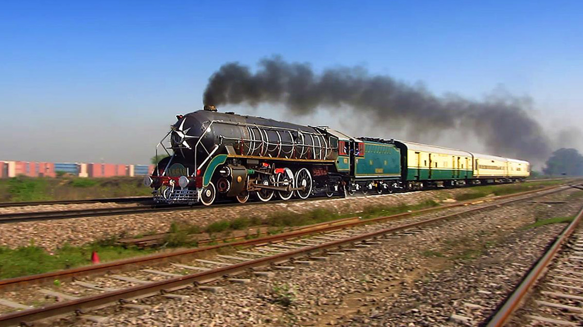 Akbar Steam Engine அக்பர் இன்ஜினை மீண்டும் பழுது பார்த்த ரயில்வே