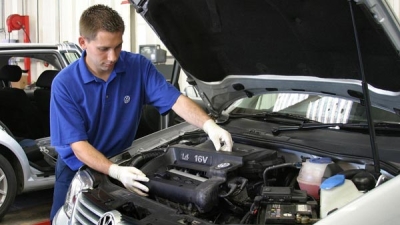 கார் இன்ஜின் ஆயுளை அதிகரிக்க வேண்டுமா? இதை செய்யாதீங்க